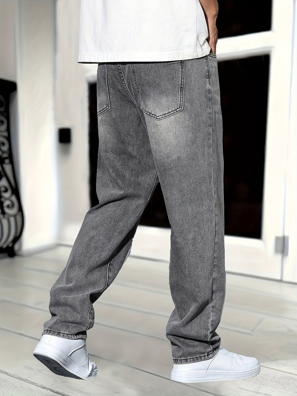 Thijs | Classic Denim Jeans with Straight Fit – Durable, Timeless, and Versatile Everyday Wear