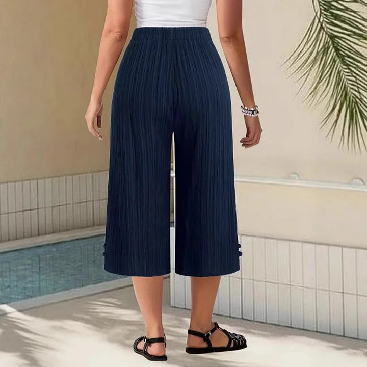 Isla | Elegant And Relaxed Pleated Trousers