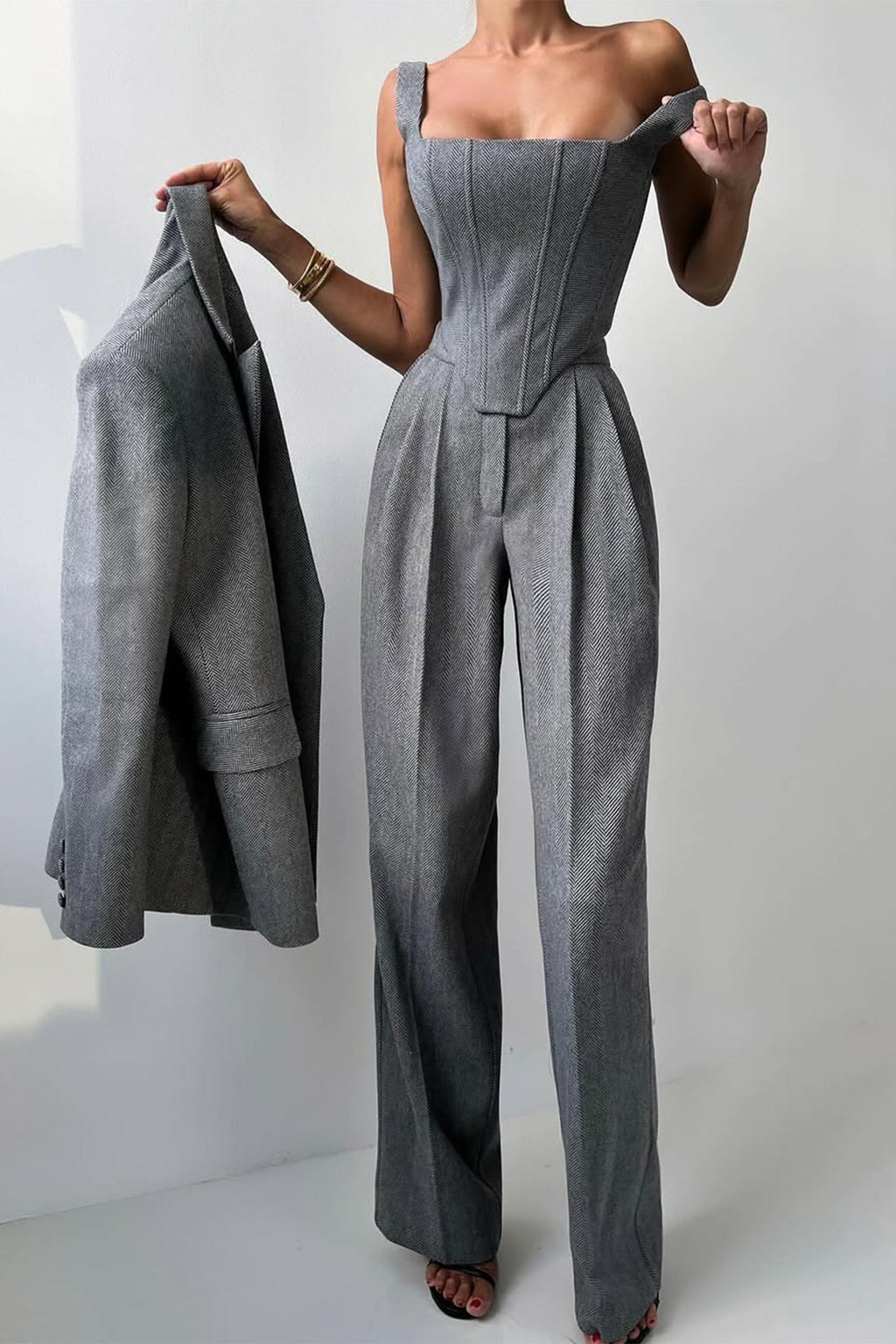 Virelle | Tailored Herringbone Women’s Three-Piece Suit Set
