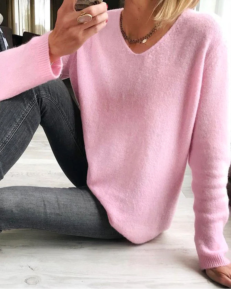 Aurora | Cozy V-Neck Knitted Sweater