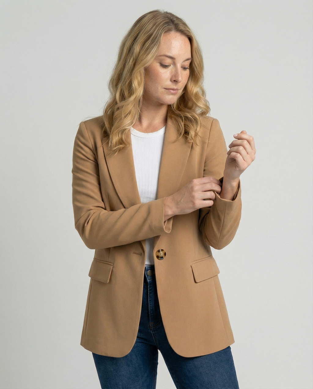 Layla | Timeless Charm Women’s Elegant Blazer