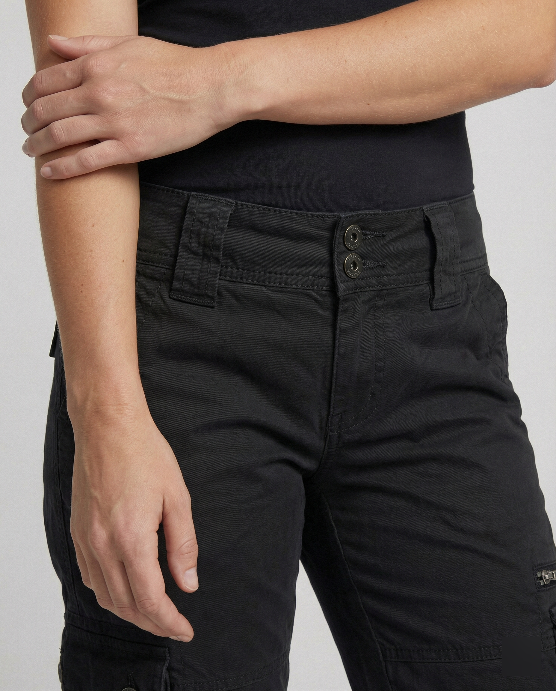 Alice | Lightweight and Comfortable Women Cargo Pants