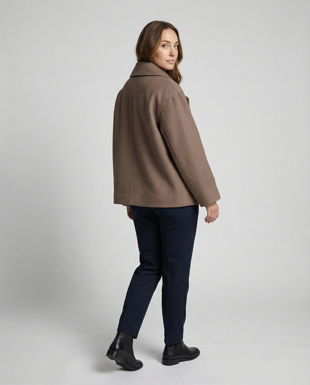 Virella | Elegant Women’s Cropped Jacket