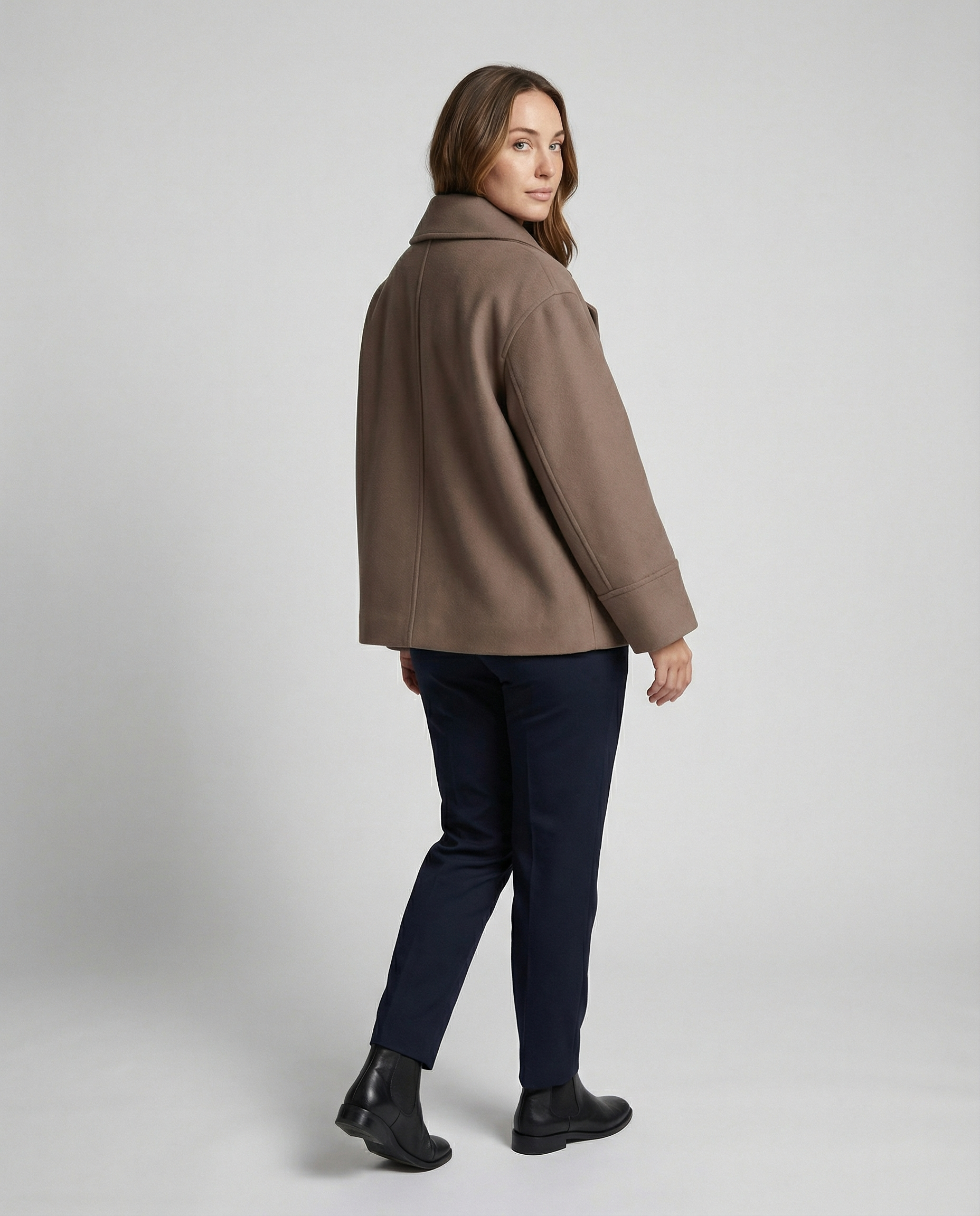 Virella | Elegant Women’s Cropped Jacket
