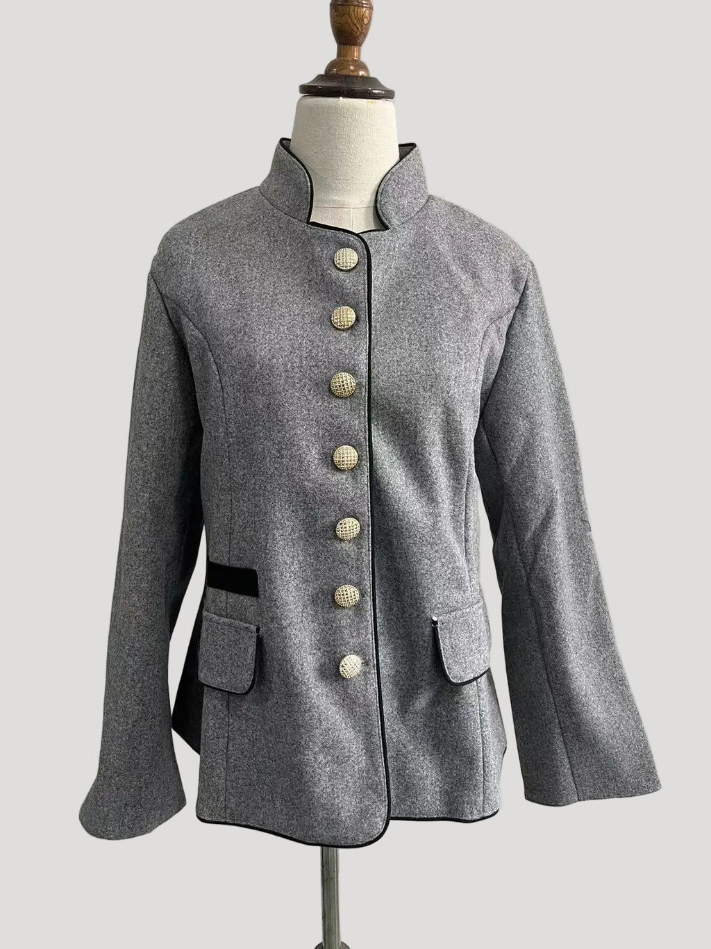 Vireza | Modern Short Structured Jacket