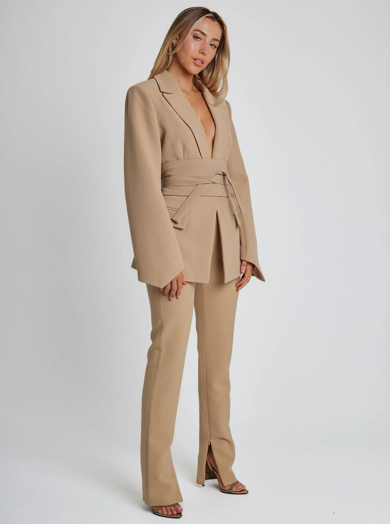 Women's Belted Blazer – Tailored Waist-Defining – Work & Evening Australia