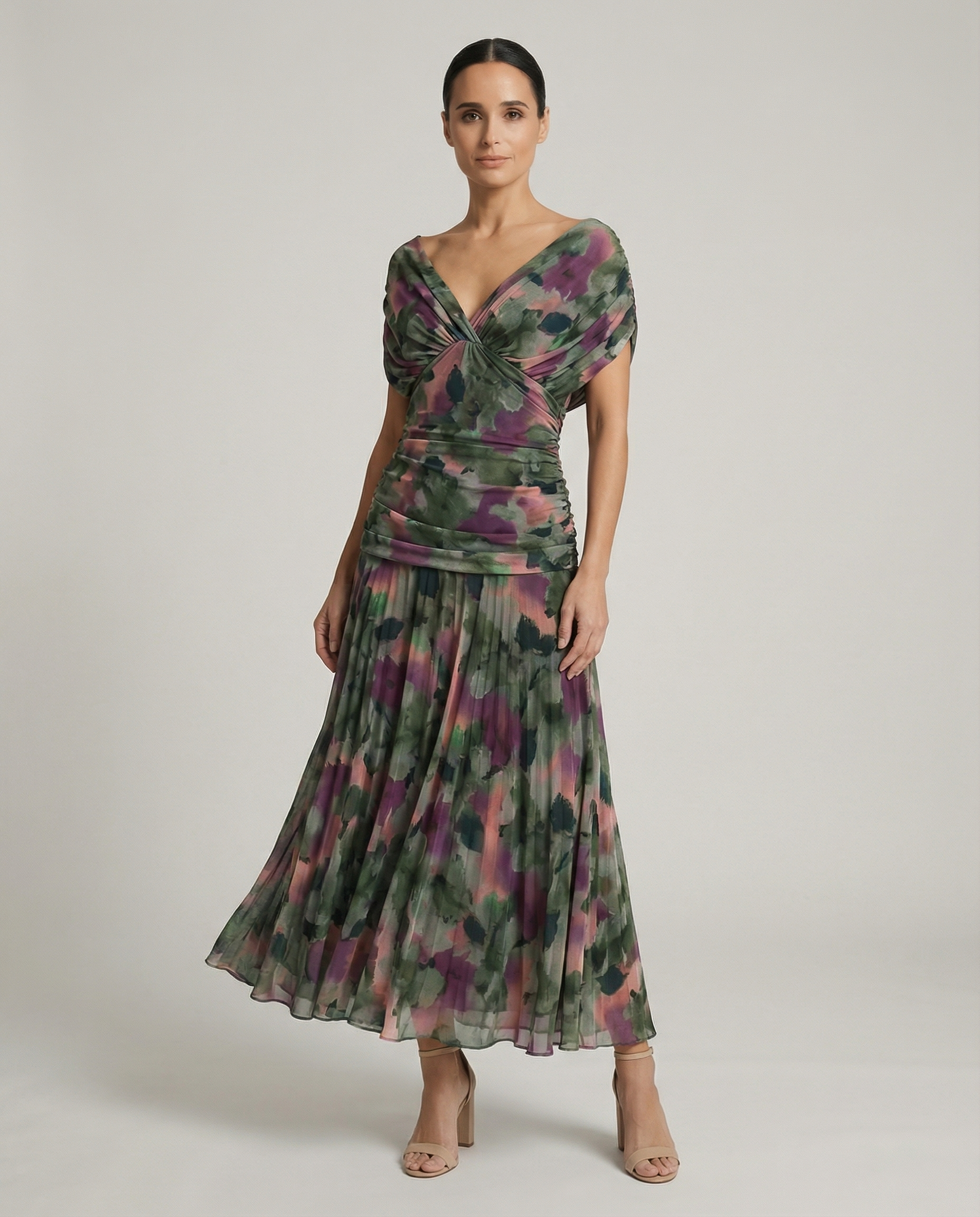 Women’s Gradient Pleated Maxi Dress – Elegant Flowing Silhouette